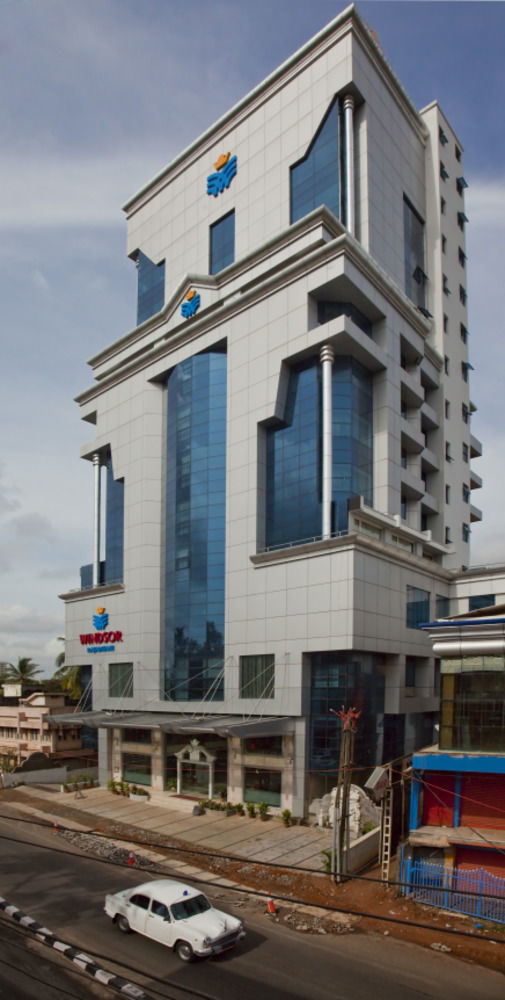 Windsor Rajadhani Hotel Тривандрум Экстерьер фото