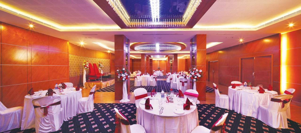 Windsor Rajadhani Hotel Тривандрум Экстерьер фото
